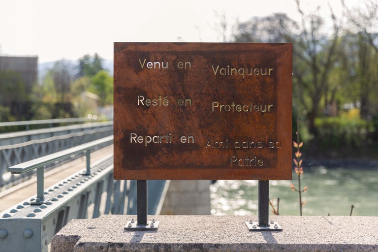 Datei:Gedenktafel frz.jpeg